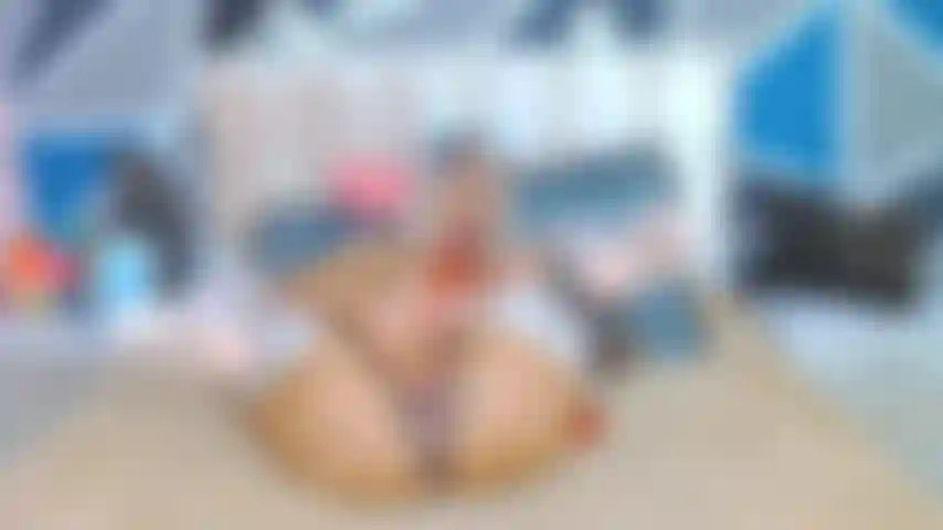 Reibe den kitzler und spiele hart mit fünf fingern für eine schmutzige krankenschwester.