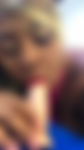 Lass mich dich lutschen.