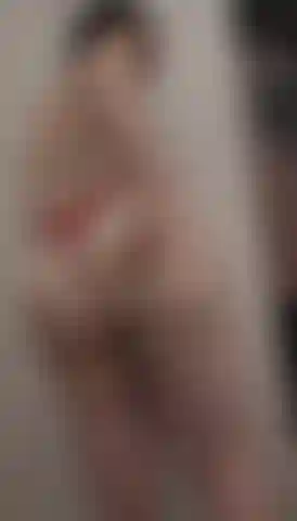 Peep massive ass wiggle jiggle tease.