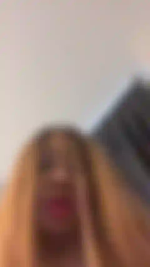 Ich liebe den geschmack meiner muschi.