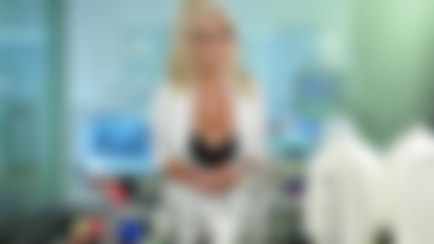 Brittany andrews – milchmagie