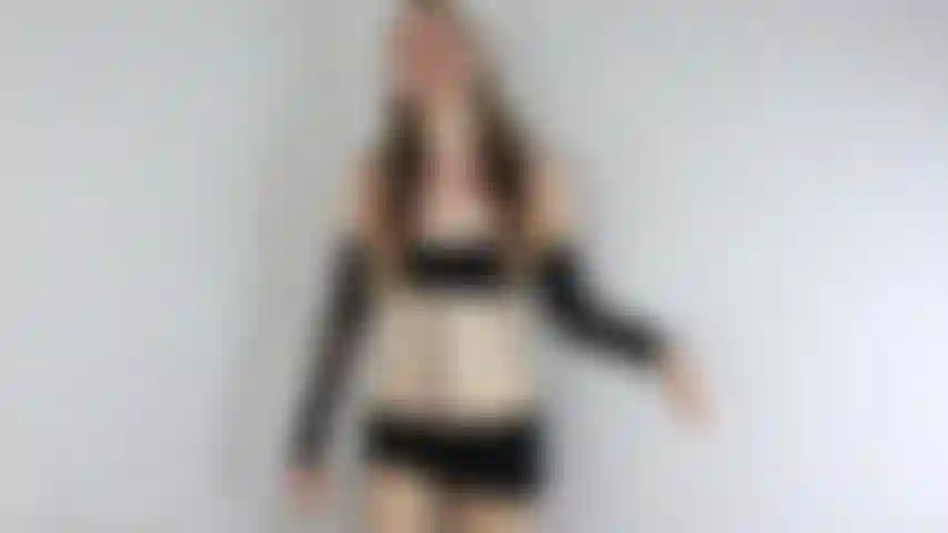 V548 fußfetisch futa girl kommt auf dich.