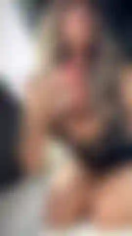 Love being sneaky! Public car masturbation..