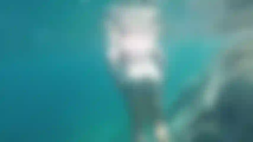 Meinen tacho abzunehmen. Willst du mir unter wasser helfen?