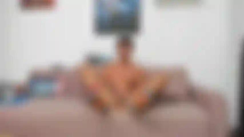 Ich spritze ab, während du mein spielzeug vibrierst, was meinen orgasmus so intensiv macht. Das willst du nicht verpassen, riesige ladung!