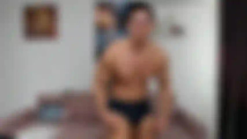 Daddy ist ein verspielter, stolzer wrestler, der es liebt, sich über deine schwäche lustig zu machen.