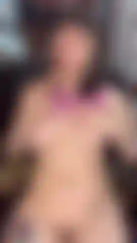 Bitte spritz mir in den hals.