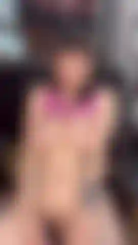 Klitoris saugender vibrator.