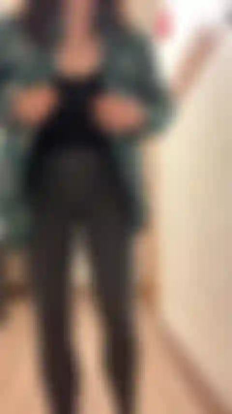 Zeige nur meine titten.