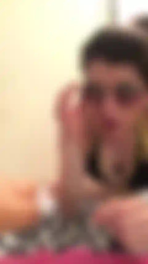 Genervte freundin fickt ihren freund bei beach-fantasie.