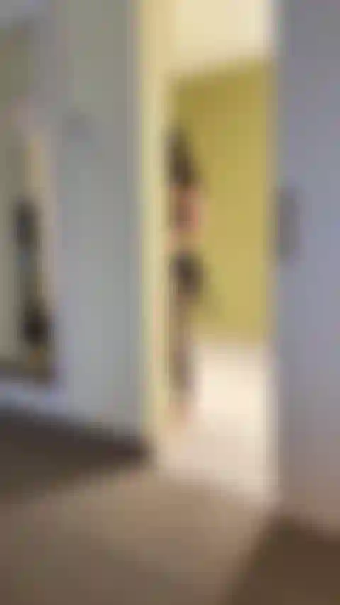 Ich habe dich zurück in mein zimmer gebracht, um dir etwas zu zeigen.