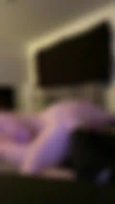 Intensives schwanzreiten.