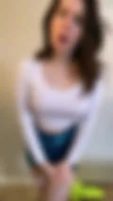 Überzeuge meinen freund mike, mich statt seiner frau zu ficken.