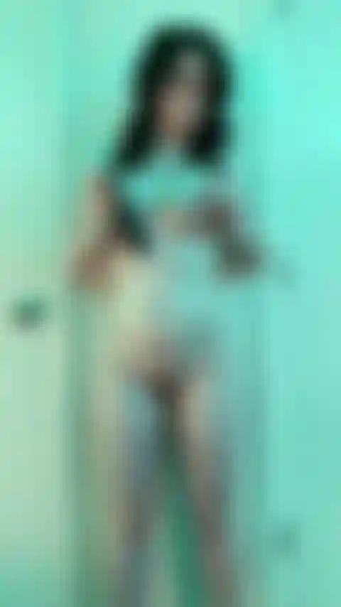 Komme im stehen hart mit meinem vibrator.