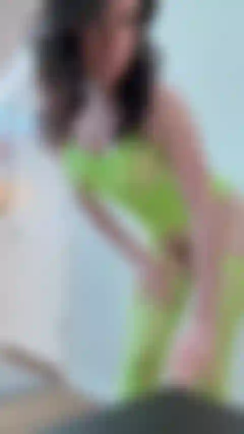 Der arsch wackelt und klatscht.