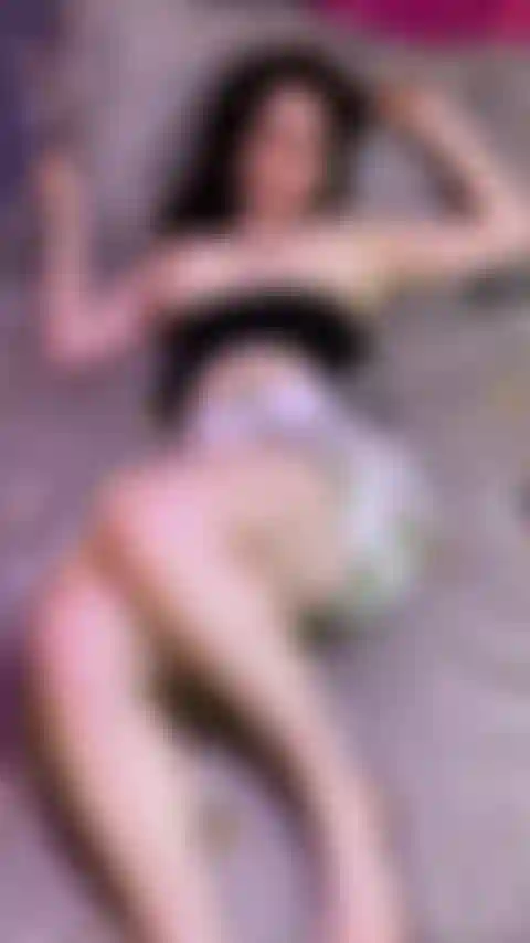 Die sich im bett windet.