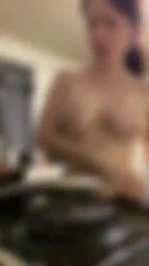 Nacktes geschwafel beim kochen.