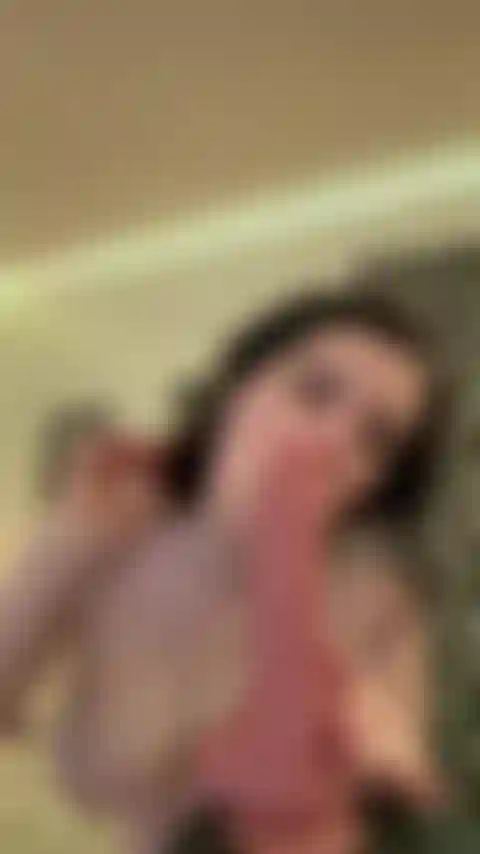 Nur ein bisschen tittenficken.