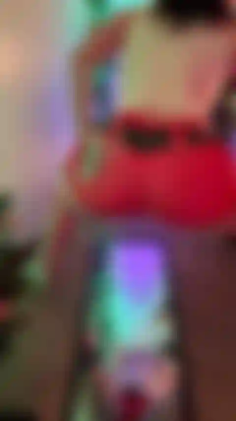 Ficke meinen tentakeldildo auf dem spiegel.