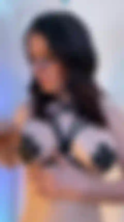 Nehme brustwarzenpasteten ab.