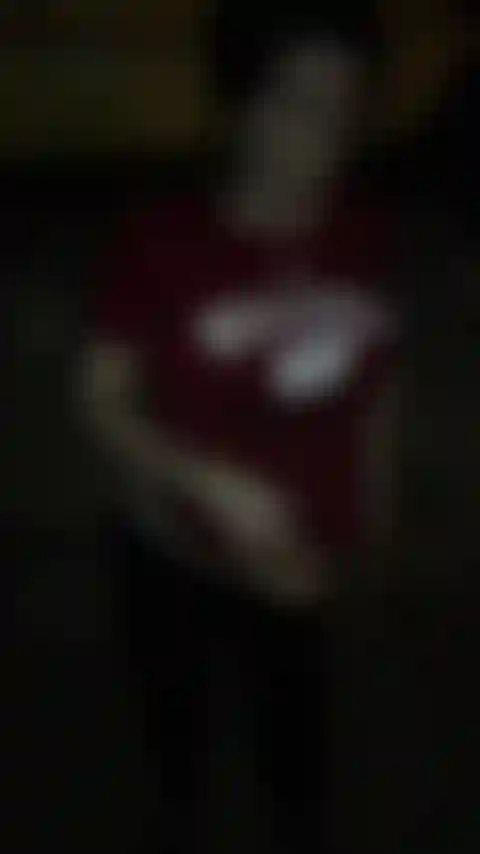 Ich habe ein altes video gefunden, in dem ich mich nachts auf einer baustelle fingere!