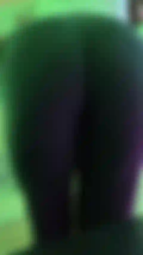 Striptease und langsamer blowjob.