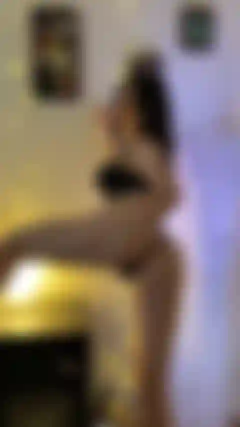 Strippe und fingerspiele.