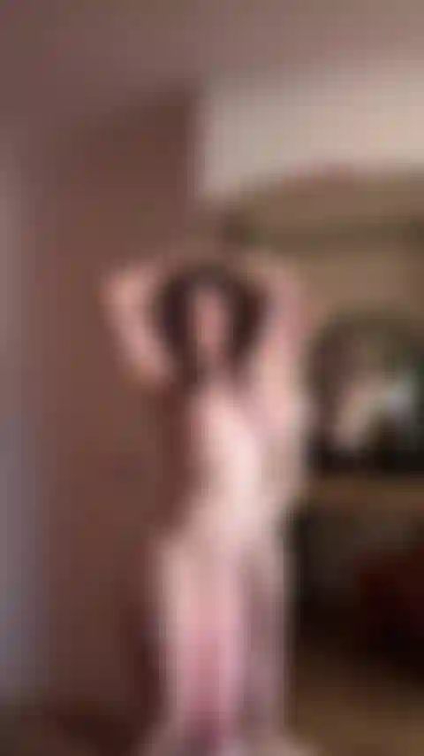 Spiele vor dem spiegel.