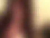 Verärgerte lehrerin gibt schülerin unterricht.