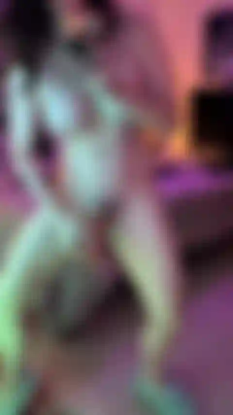 Ficke mich im stehen vor dem spiegel.