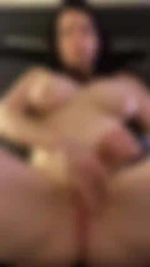 Fingere und beschleunige meine nasse muschi.