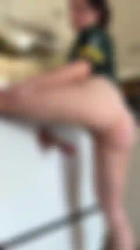 Ficke meine fußballsorgen mit diesem armen dildo weg.