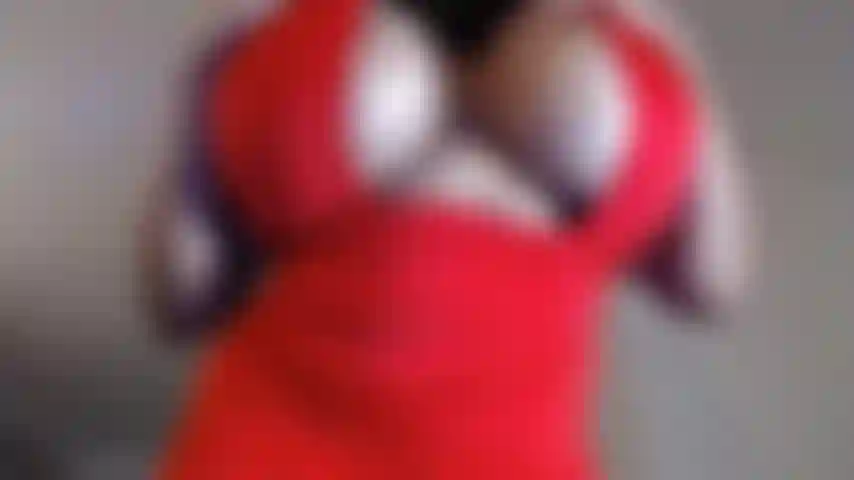 Ich werde dich mit meinen öltropfenden titten schwach machen! Pov, während es an meinen riesigen 34j-titten heruntertropft! Ich mache dich noch schwächer, ich mache sie milchig weiß, wenn dein sperma von ihnen tropft! Du bist am rande, wenn ich mit meinen nassen, glänzenden, glitschigen titten näher komme! Ich mache dich unterwürfig.