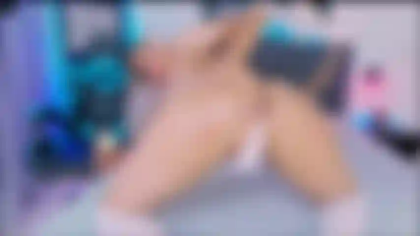 Meinen schönen arsch mit viel öl einzureiben und ihn dann für dich aufzureißen.