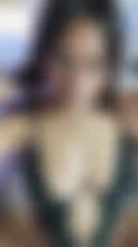 Meine titten warten darauf, mit deinem sperma gefüllt zu werden.