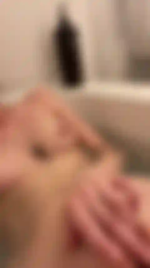 Spiele in der wanne.