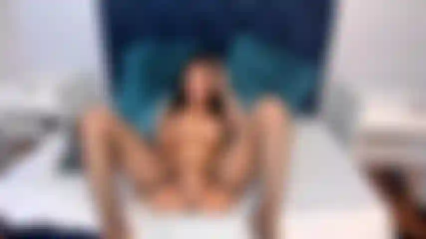 SHE WITH A BIG COCK? 🫢