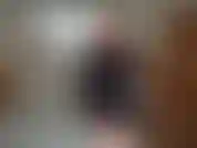 Sph aus coed cassandra in ihrer japanischen schulmädchenuniform und kniestrümpfen.