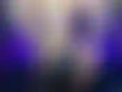 Das ist für alle meine arschliebhaber, die mich gerne in glänzenden outfits sehen. Ich ermutige dich zum wichsen, während ich verschiedene outfits anziehe und dich mit meinem arsch necke.