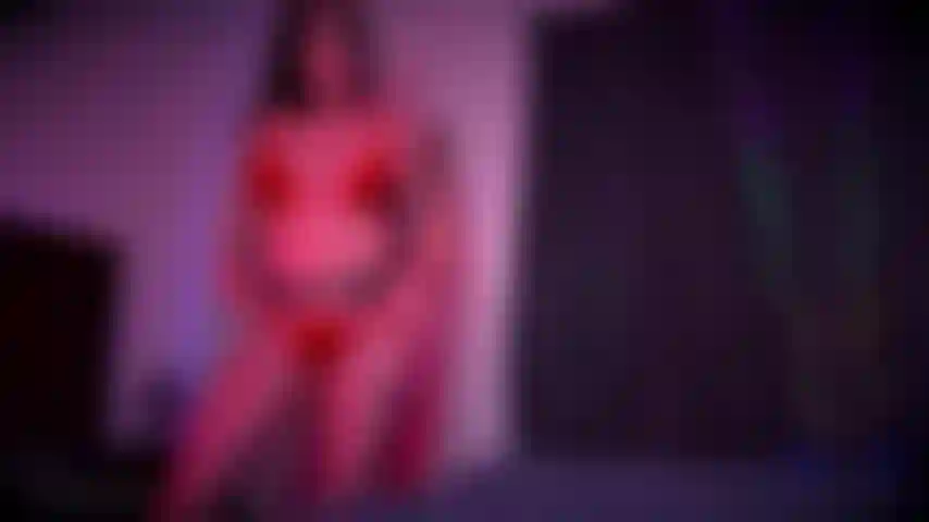 Glänzendes rotes spiel.