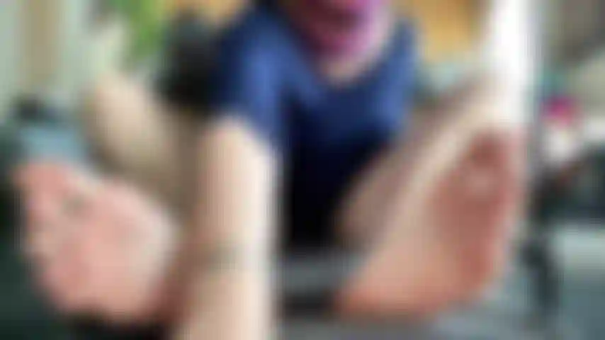 Kein ton! Behaarte muschi, sohlen reiben, selbstbeweihräucherung mit gesicht.