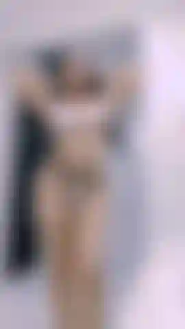 Temptation in motion..