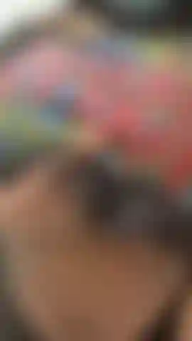 Titten mit drei d-ringen.