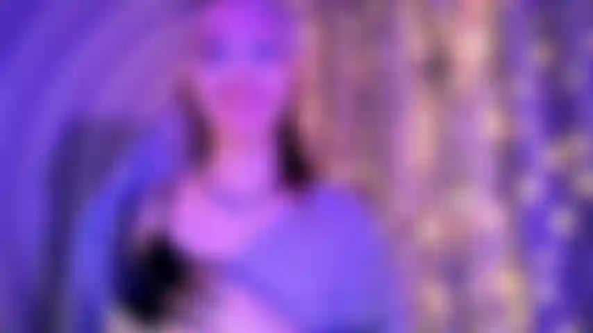 Schlaganfallsüchtige, pornosüchtig.