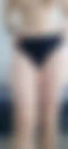 Sexy twerking-video von mir, wie ich meinen sexy nackten arsch hüpfe und meine schöne muschi klaffe.