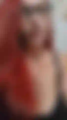 Es ist dein geburtstag und ich wollte dir das ultimative geburtstagsgeschenk machen, bis ich herumgeschnüffelt habe und ein foto von deinem winzigen schwanz gesehen habe! Ich necke dich, indem ich mich in meinen geburtstagsstaat werfe und dir all die dinge zeige, die du niemals haben kannst, während ich mich über deinen kleinen schwanz lustig mache! Ich sage dir auch, dass mich jemand mit einem riesigen schwanz gefickt und gefüllt hat, und dein geburtstagsgeschenk könnte sein, deren frische ladung aus meiner kummerfüllten muschi herauszulecken! (Audio!).