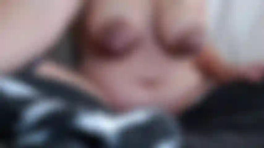 Doppelter und dreifacher milchstrom-teaser.. So viel milch! Schau wie viel ich spritzen kann!