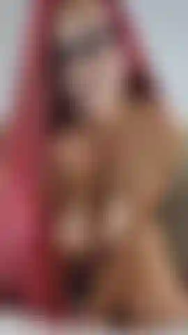 Magst du es, meine titten hängen zu sehen? Wie wäre es mit meinem o-gesicht? Was ist mit beidem zusammen? Sieh mir zu, wie ich mit meinen schlaffen titten auf händen und knien spiele und dann meinen vibe ausführe, bis ich in meinem höschen abspritze, mit einer nahaufnahme meiner hängenden titten und meines gesichts im bild ... ( Audio! ).