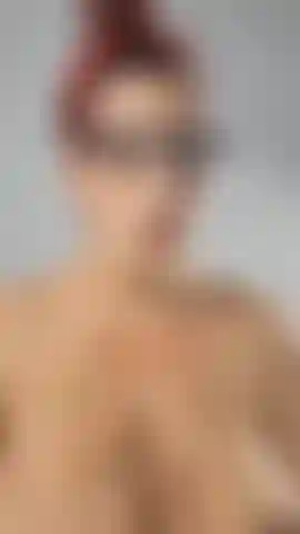 Ich kann es kaum erwarten, dass die schwangerschaft endlich vorbei ist, weil ich die ganze zeit müde und wund bin. Ich habe den perfekten plan! Ich flehe dich an, mich bis zur geburt zu ficken und dir immer wieder zu sagen, wie sehr ich will, dass du immer und immer wieder in mir kommst. Squirting-dildo-video. 38 Wochen.