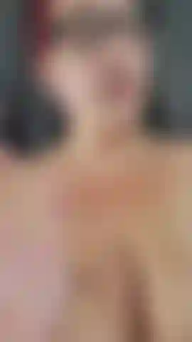 Benutze 5 verschiedene dildos, vom kleinsten bis zum größten! Schau mir zu, wie ich am ende meine muschi mit meinem größten spielzeug dehne! Es ist mein böser drachendildo, der noch dicker ist als mein 12-zoll-dildo! ( Audio!).